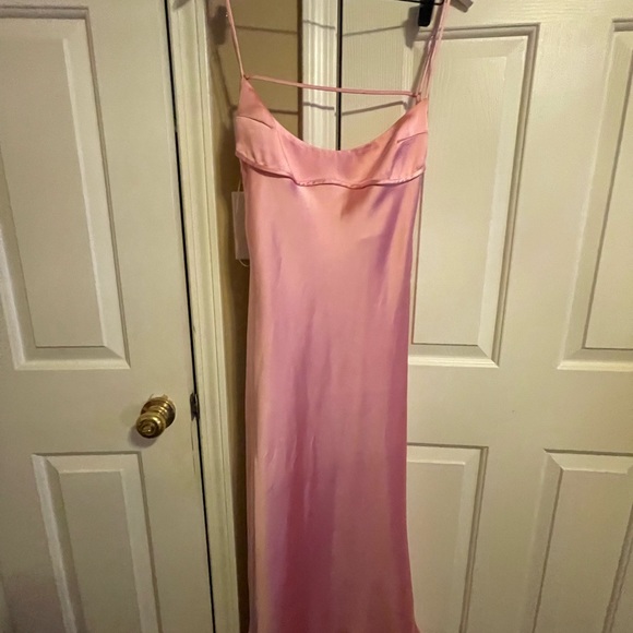 Zara Dresses & Skirts - Zara good condition size L . Beautiful dress worn once !! Super cute